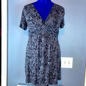 SOMA SHORT SLEEVE TWIST FRONT TUNIC